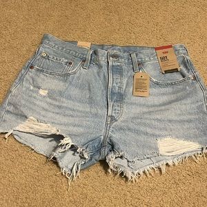 Woman’s Levi jeans shorts. Size 32.